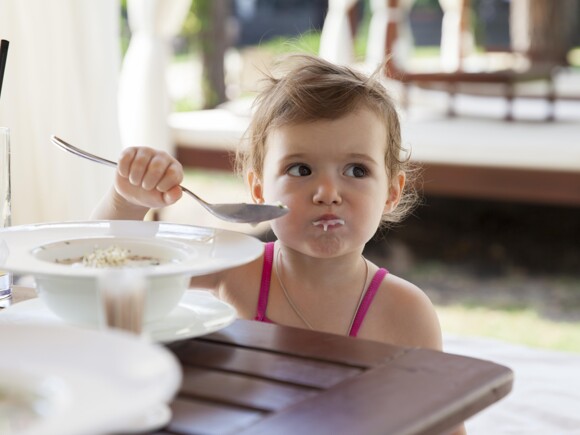 Ce qu'il ne faut jamais faire avec la vaisselle de Bébé 