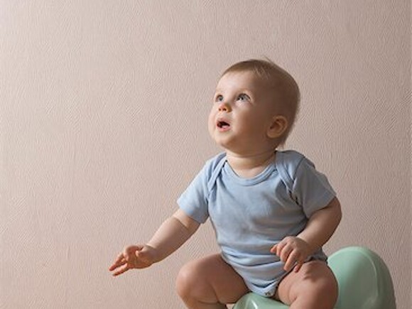 Propreté : Un bébé sur le pot à 6 mois, c'est possible