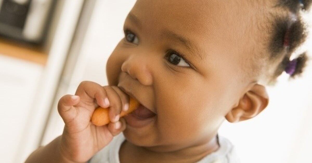 L'alimentation et le développement de bébé à 12 mois
